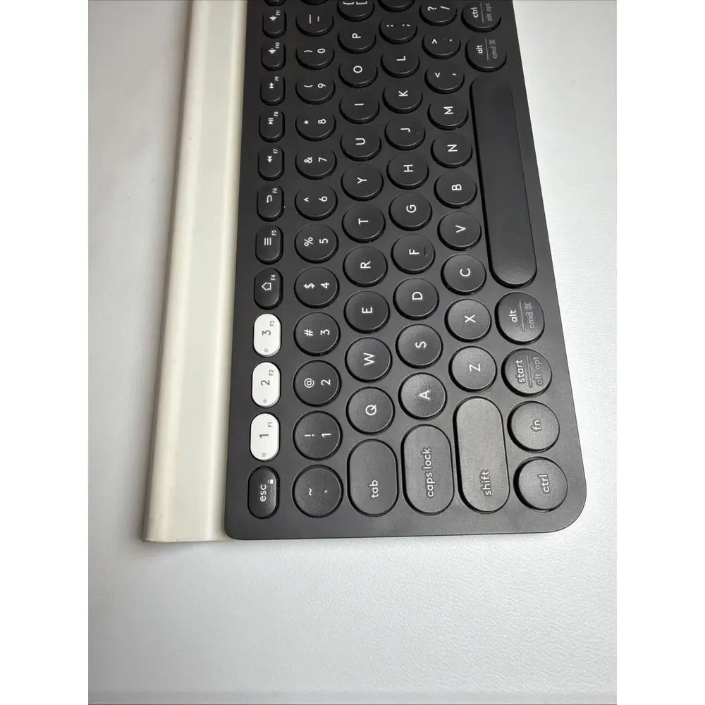 Logitech K780 Multi Device Wireless Keyboard TESTED WORKING NO USB DONGLE